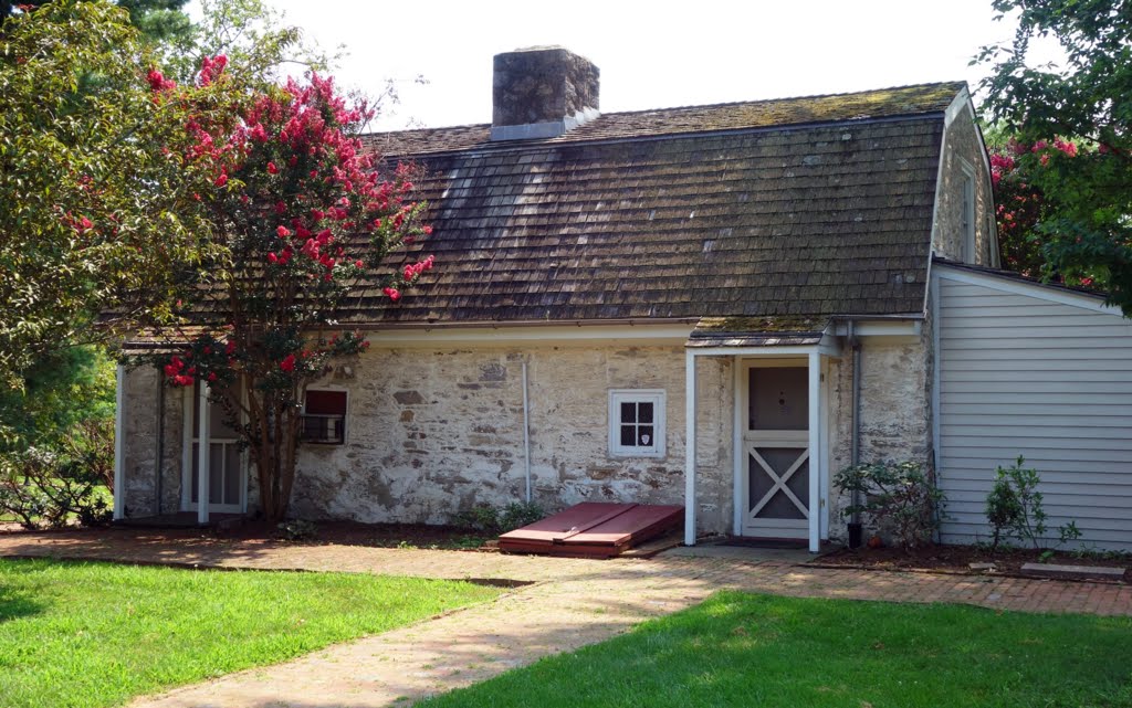 Boelsen Cottage, ML King Drive, Philadelphia by Neil Gilmour