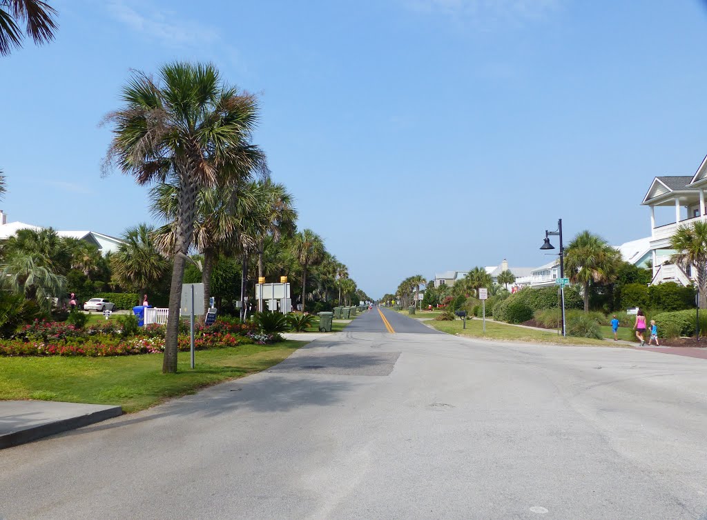 Ocean & 10th Looking South by Michael Hogue