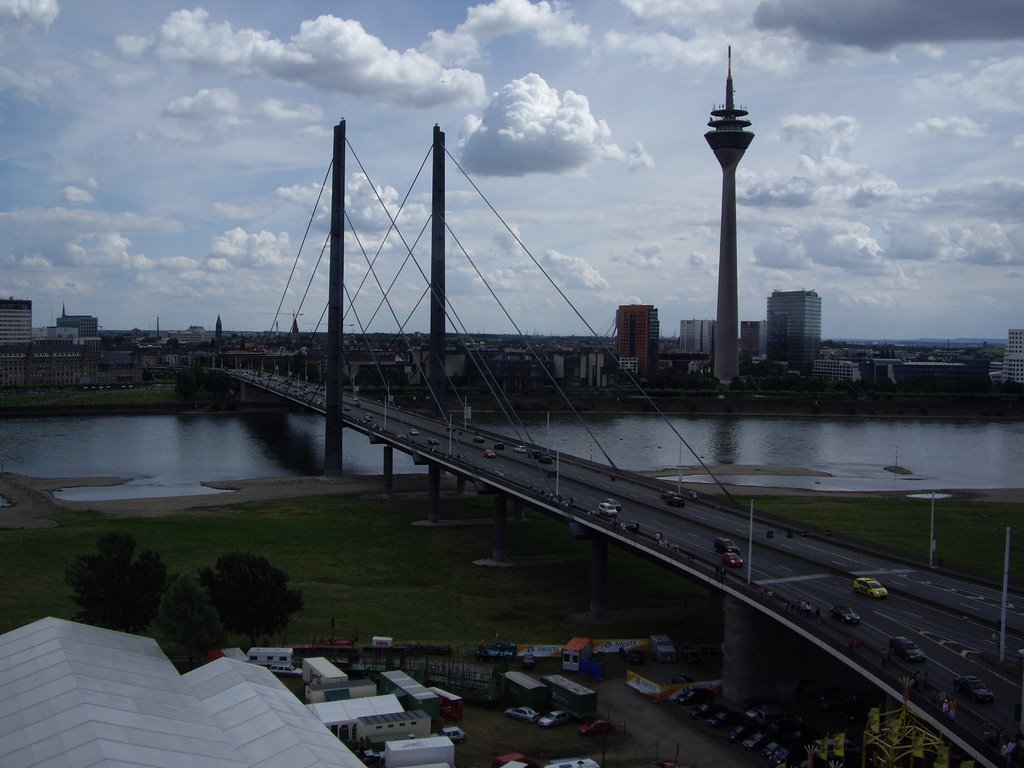 Kniebrücke vom Riesenrad by Bastron