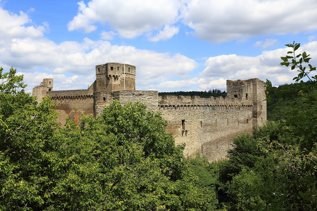 Burg Hohenstein by Kinyanjui Hager