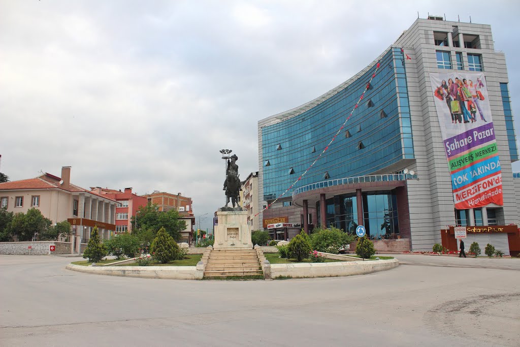 Merzifon Kemal yamak meydanı ve şahane pazar alışveriş merkezi 2015 (Amasya) by ismail bjk