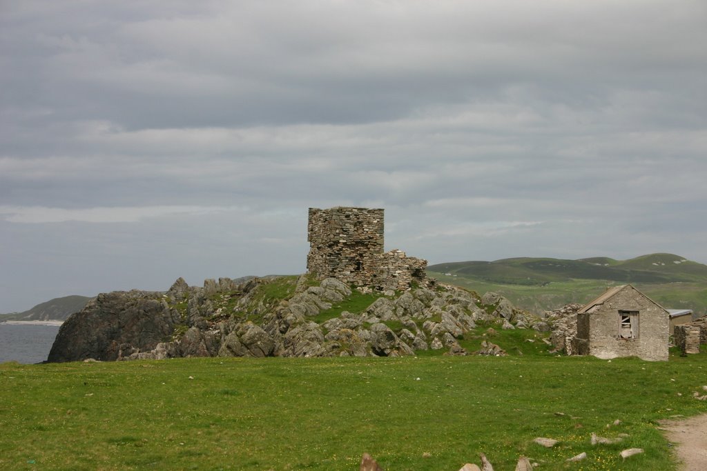 Carrickbrackey Castle by Owen Smith