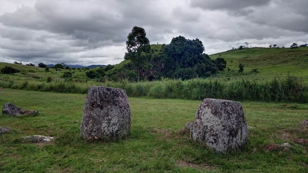 Plain of Jars ジャール平原 단지평원 Cánh đồng Chum ทุ่งไหหิน Krukkesletta by World Traveller Mars…