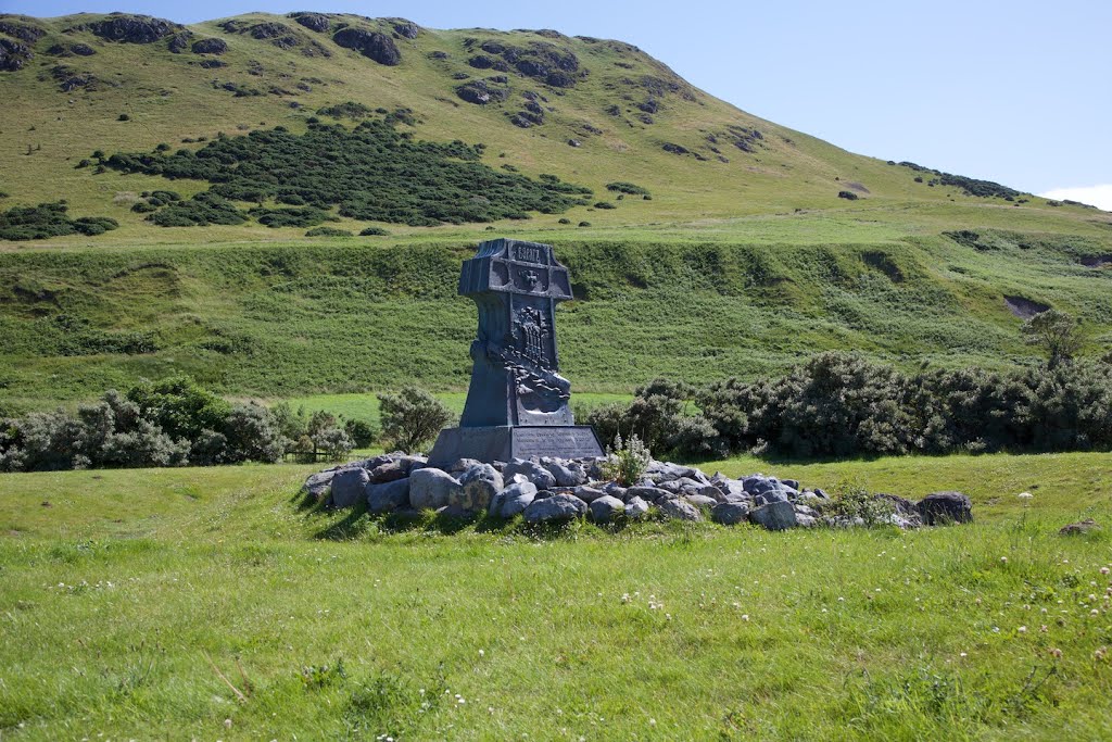 Varyag Memorial- Lendalfoot by Milan Svanderlik