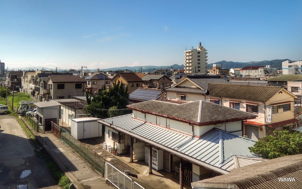 紀伊中ノ島駅　阪和線（はんわせん）車窓からの風景 by Wa Wa