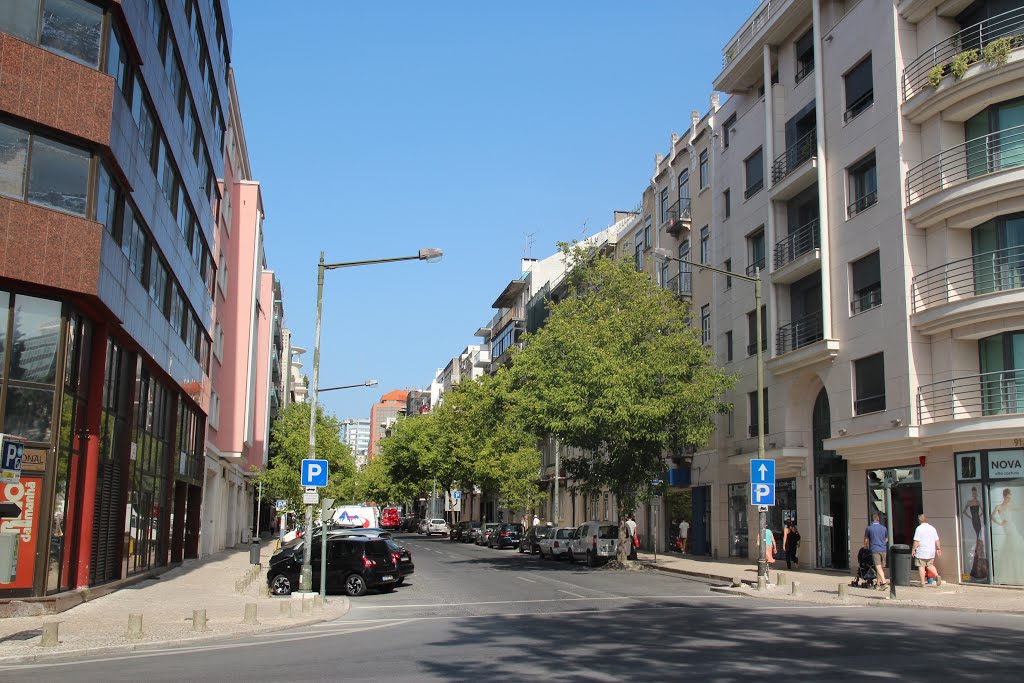 Lisbon, Portugal by Janusz T.