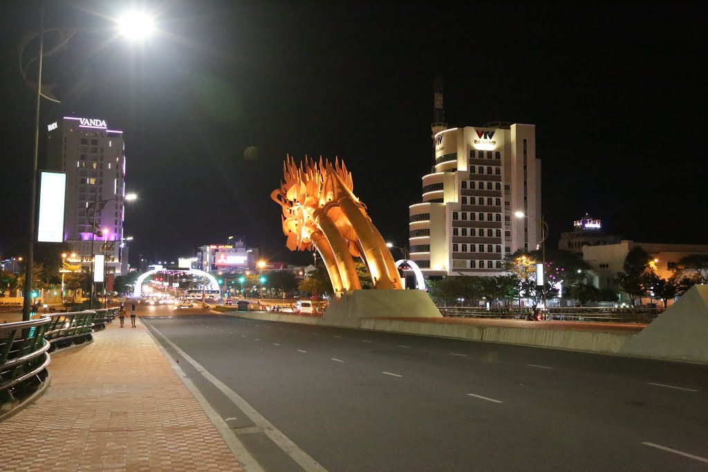 Phước Ninh, Hải Châu, Đà Nẵng, Vietnam by Dần Lê