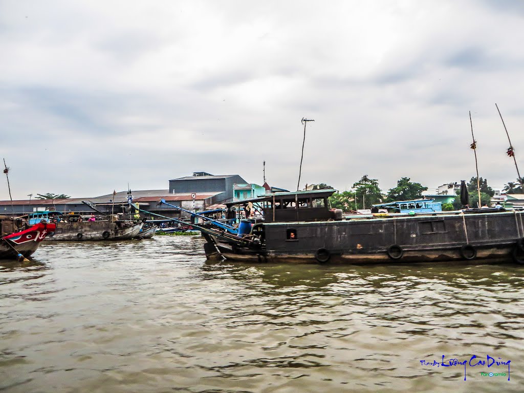 An Bình, Ninh Kiều, Cần Thơ, Vietnam by Lương Cao Dũng