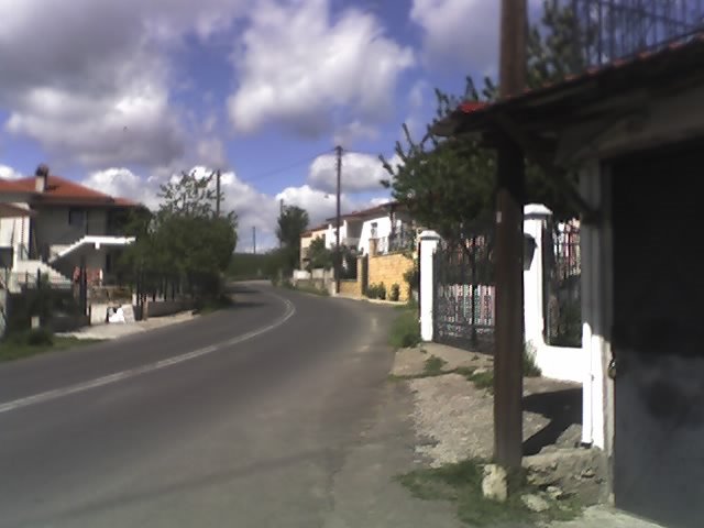 Mavranaioi/Grevena/Griechenland, Hauptstrasse by Thomas Akritidis