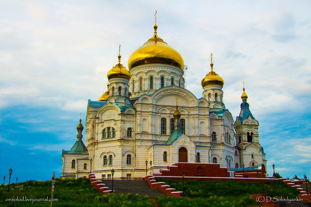 Белогорский Свято-Николаевский православно-миссионерский мужской монастырь by Дмитрий Солодянкин