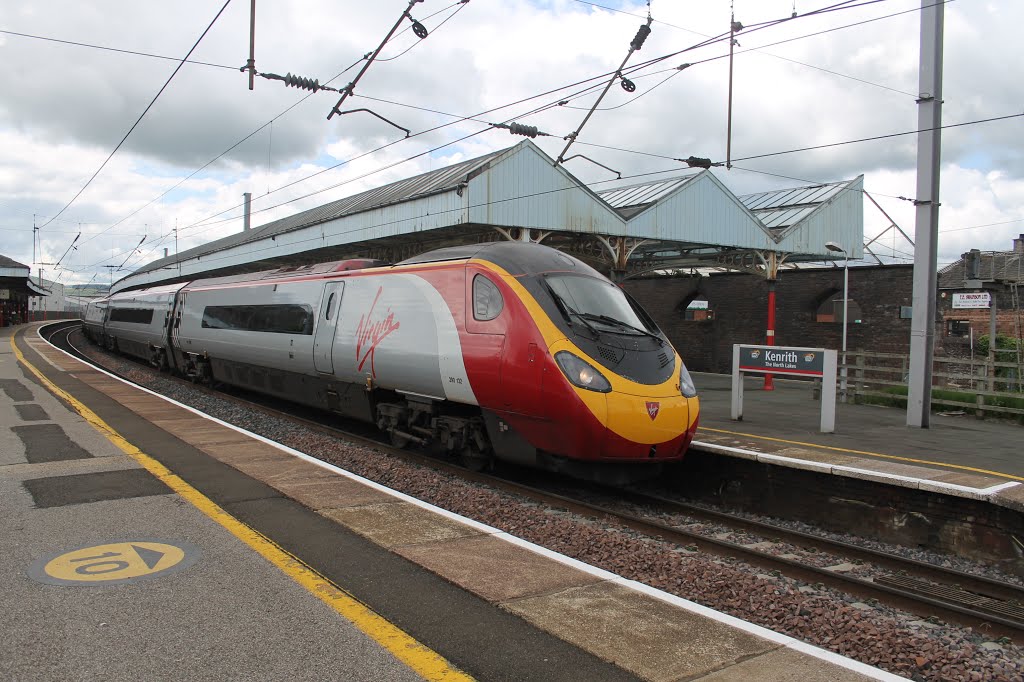 Train in Penrith Station by George C1