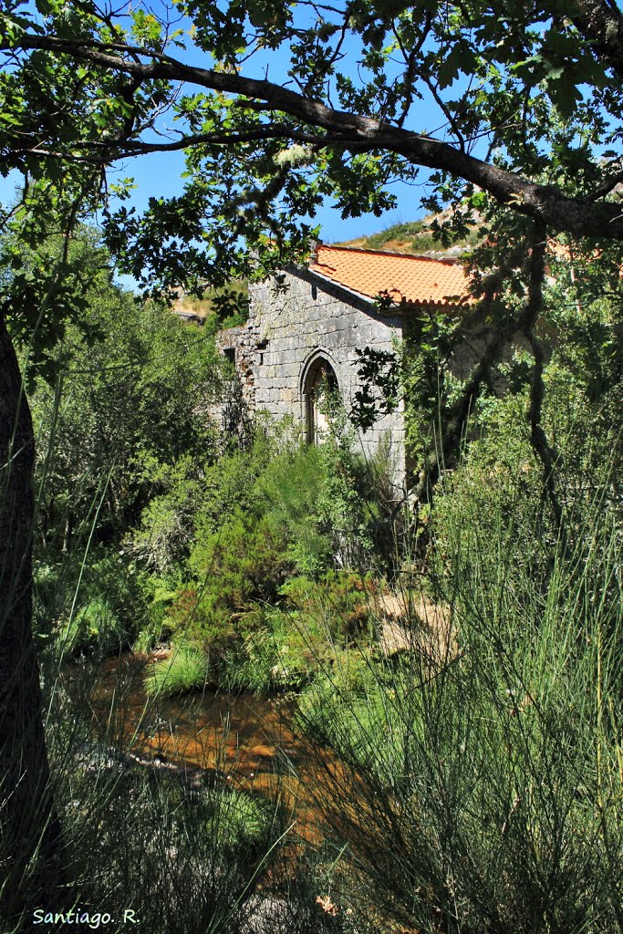 Sant María das Junias by Santiago R.