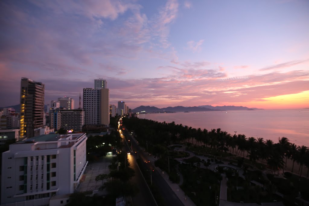 Lộc Thọ, NHA Trang, Khanh Hoa Province, Vietnam by Dần Lê