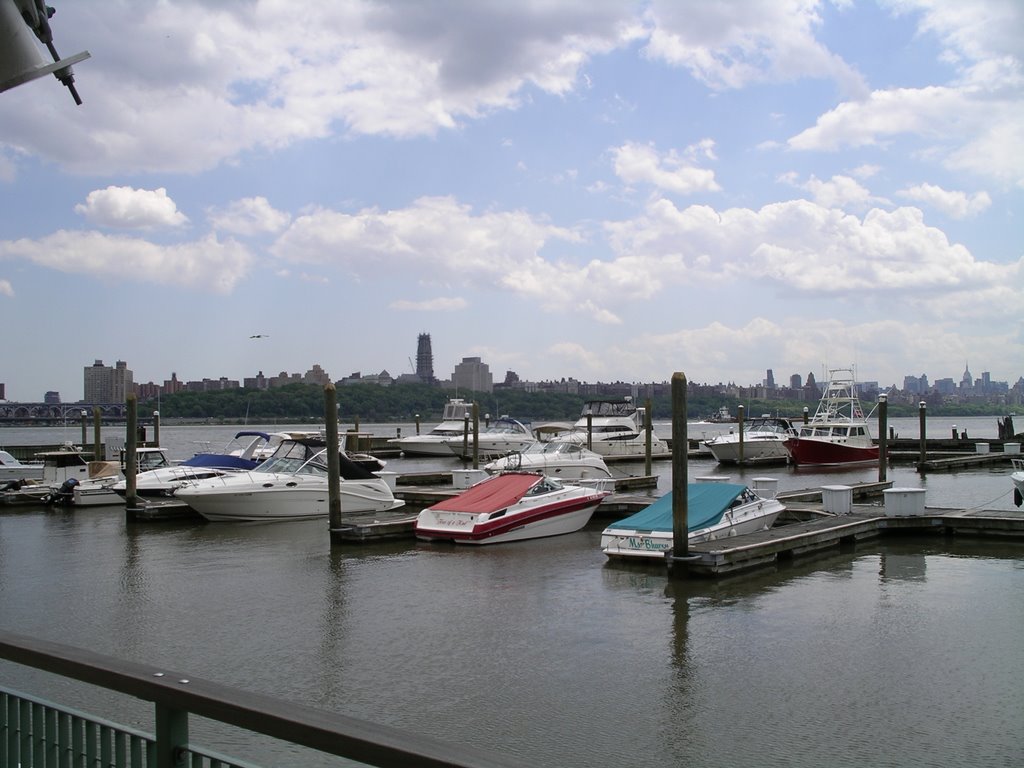 Edgewater Marina by larry_the_k