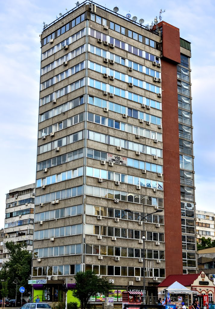 Novi Sad, Bulevar Cara Lazara, Agrovojvodina by Zoran Skaljac