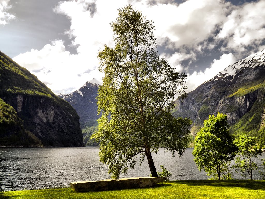 Stranda, Norway by robert chromik