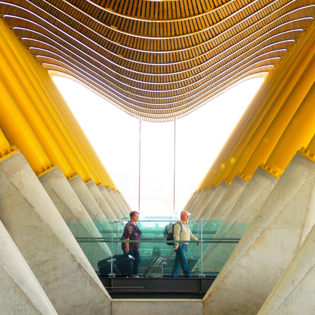 Aeropuerto, 28042 Madrid, Spain by Tetra Stúdió