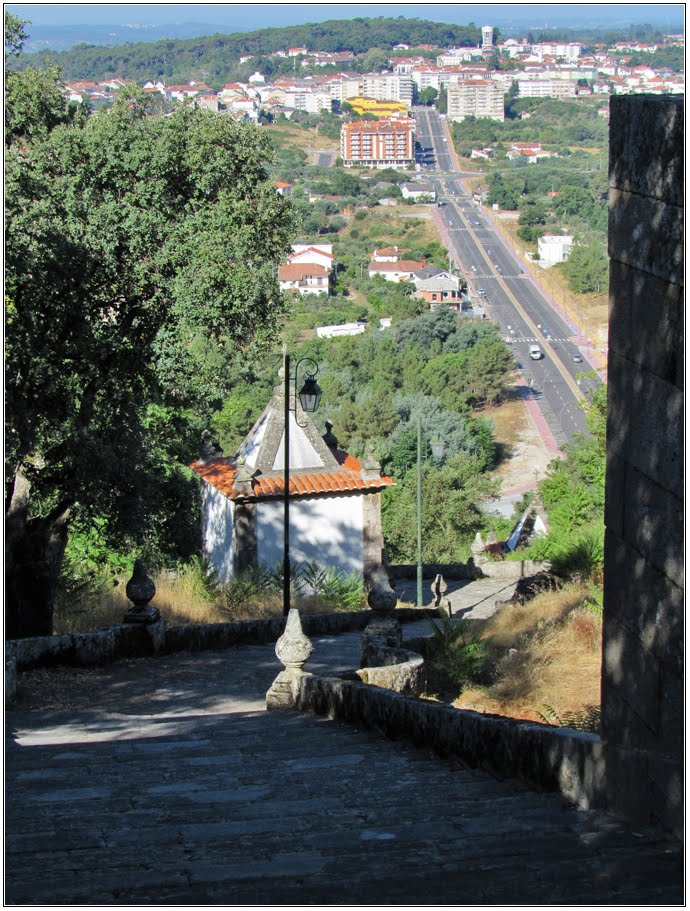 Escadaria da Nossa Senhora do Castelo by André Barragon