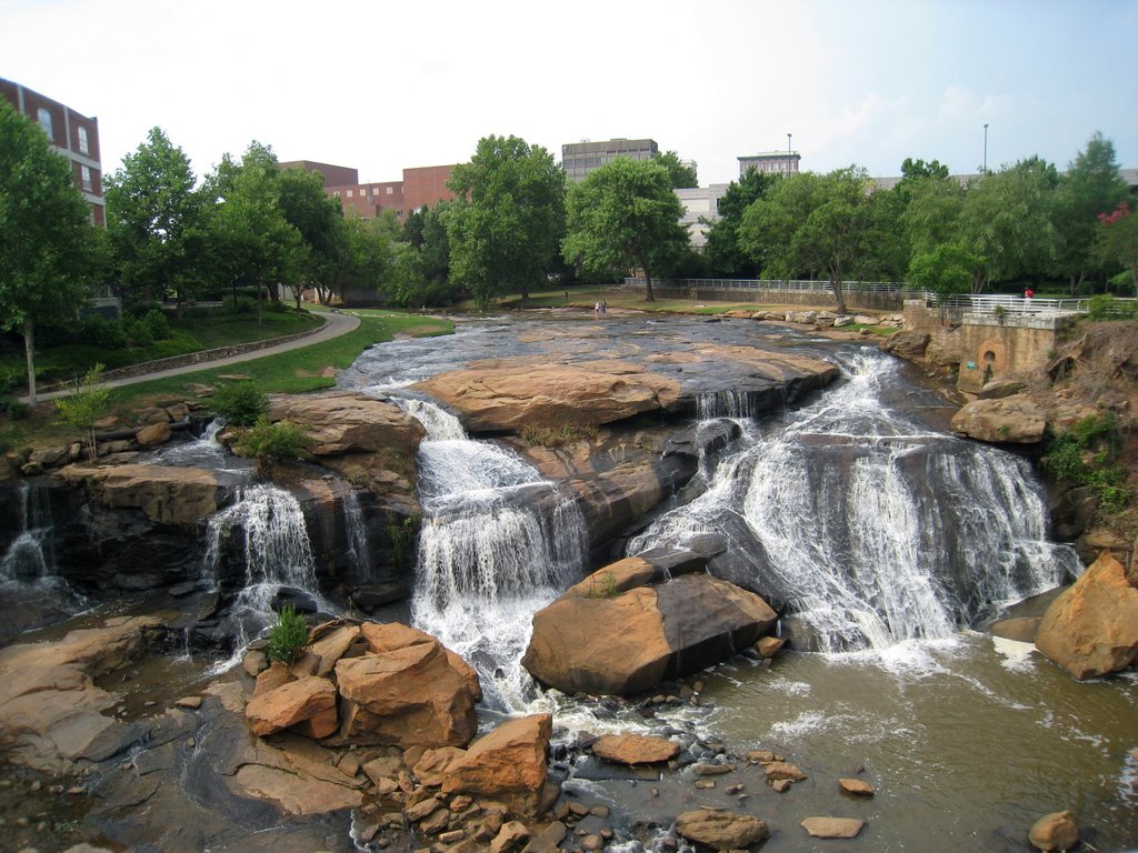 Reedy River Falls by baker7598