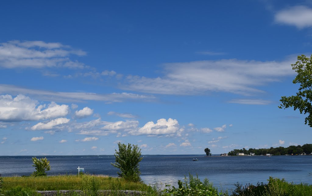 Oneida Lake, Lakeshore Drive NY by Paul Hughes