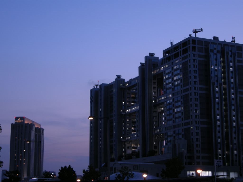 Fuji television(right) and Le Meridien Pacific Tokyo,Minato ward　フジテレビ本社（右）とホテル グランパシフィック メリディアン（東京都港区） by butch24h