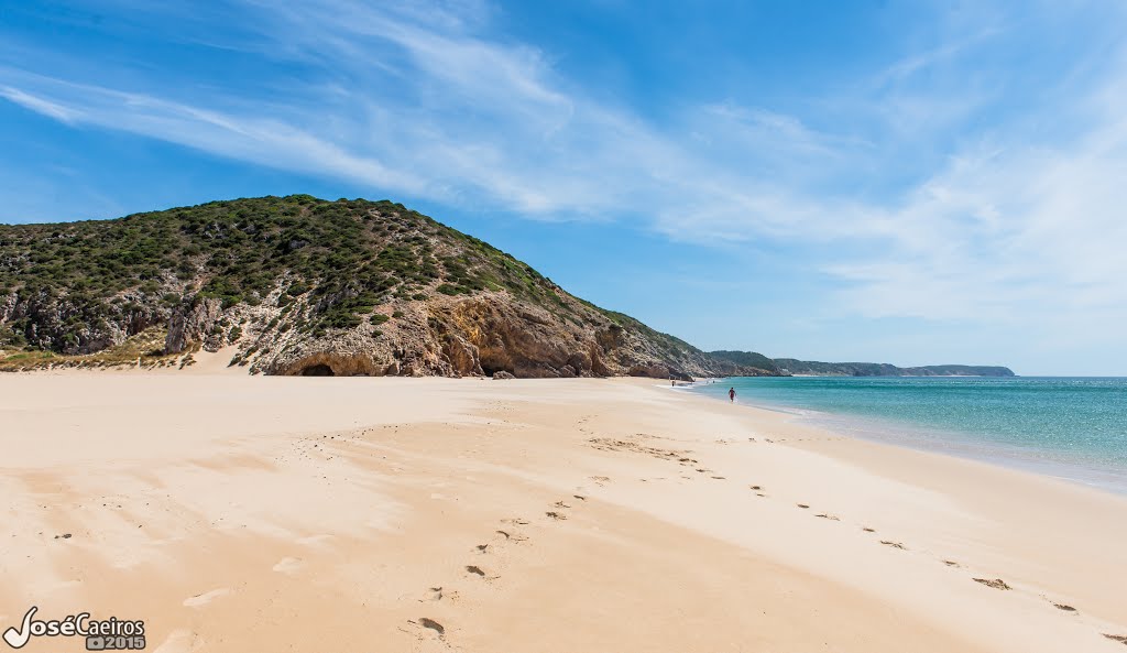 PRAIA DAS FURNAS by Jose Caeiros