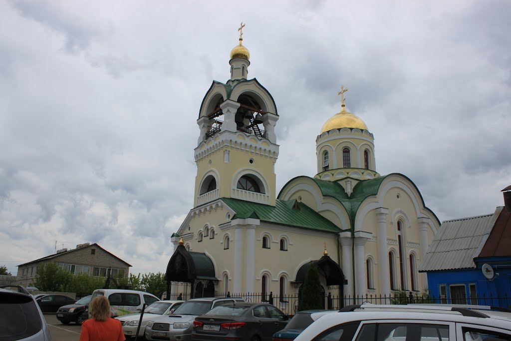 Kirche der Märtyrer Elisabeth Feodorowna by Kurt Basis