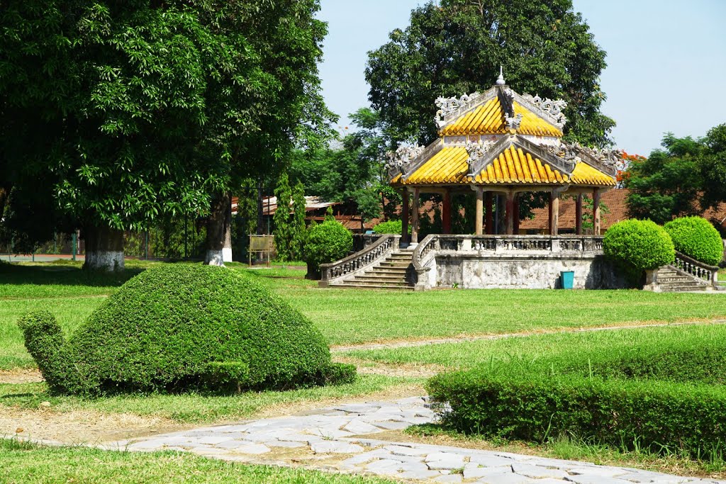 Thuận Thành, Huế, Thua Thien Hue, Vietnam by Đăng Định