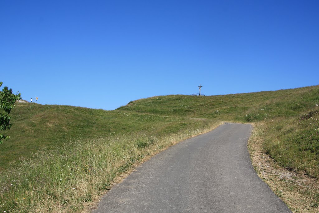 Morgins - La route pour les Portes du Culet by Charly-G. Arbellay