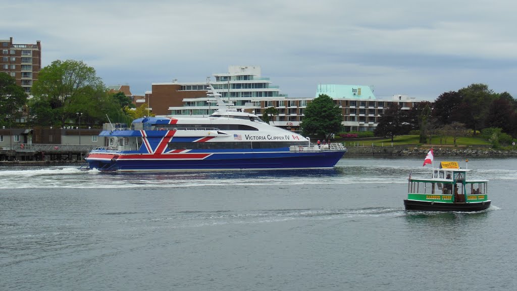 Inner harbour traffic (Victoria, BC) by Ingemar Olson