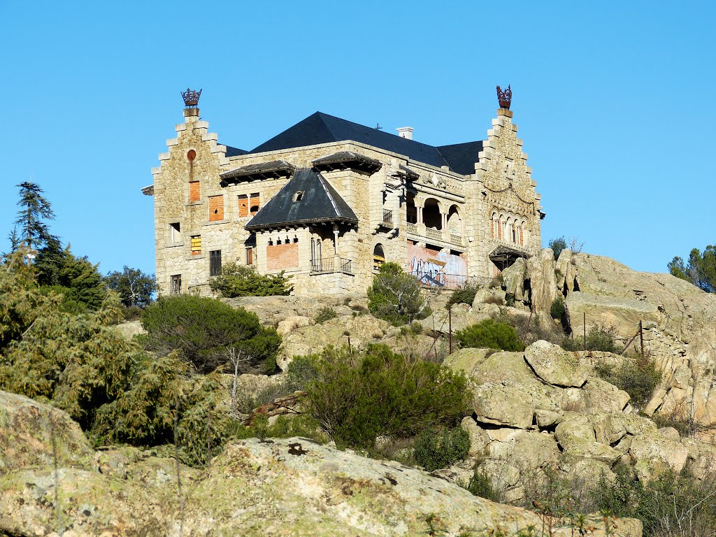 Torrelodones (Madrid). Palacio del Canto del Pico. by benjamin M. M.