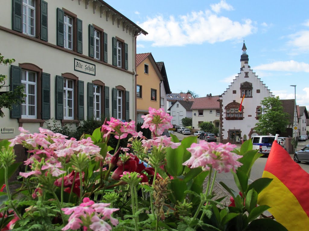 Dorfplatz, Waldprechtsweier by Baden de