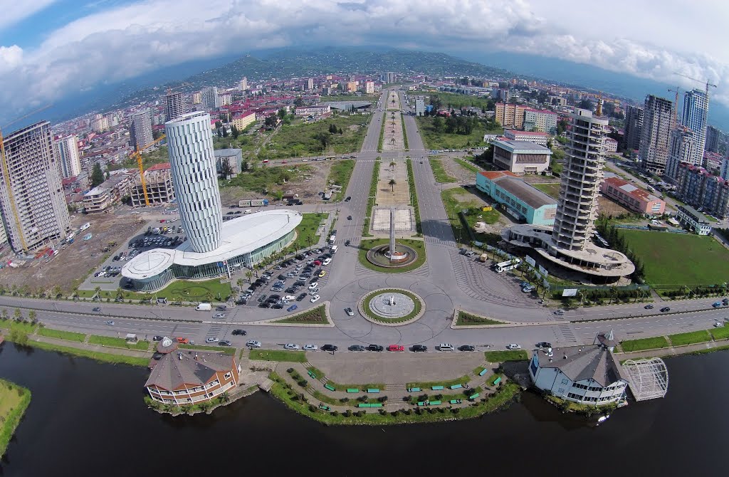 Batumi - Sheikh Nahyan Boulevard by Lasha Abuseridze