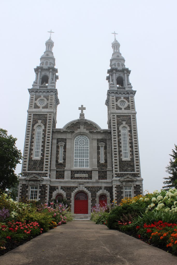 Ste-Croix Catholic Church by pegase1972