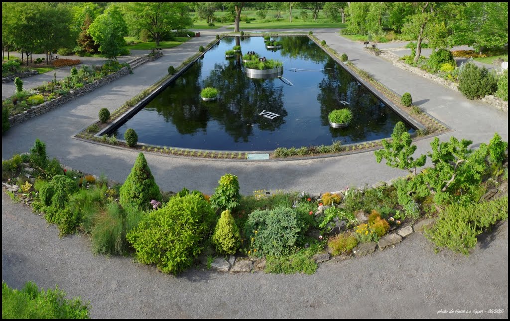 JARDIN BOTANIQUE DE MONTREAL by Hervé LE GUEN