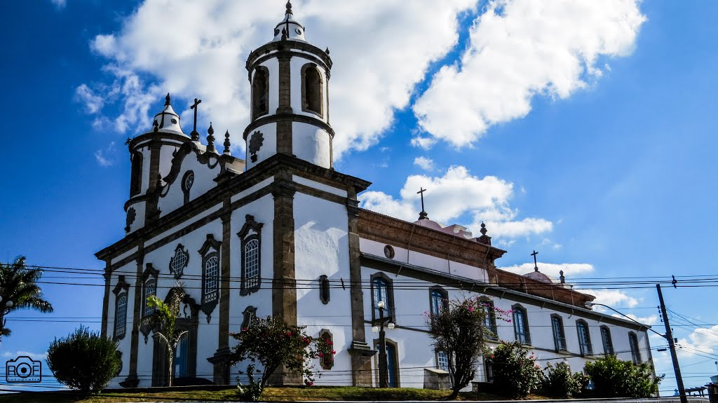 Igreja de N. S. da Assunção [Igreja da Boa Morte], construída em 1816 by Robson Ferreira