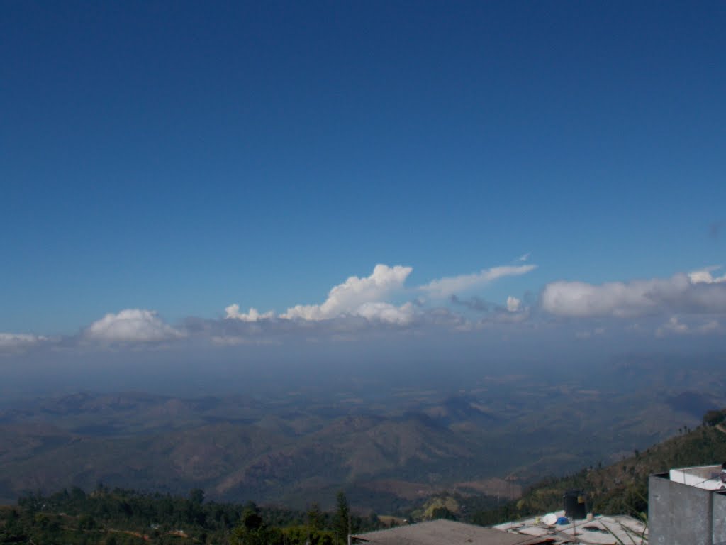 Haputale, Sri Lanka by Dumidu Gamage