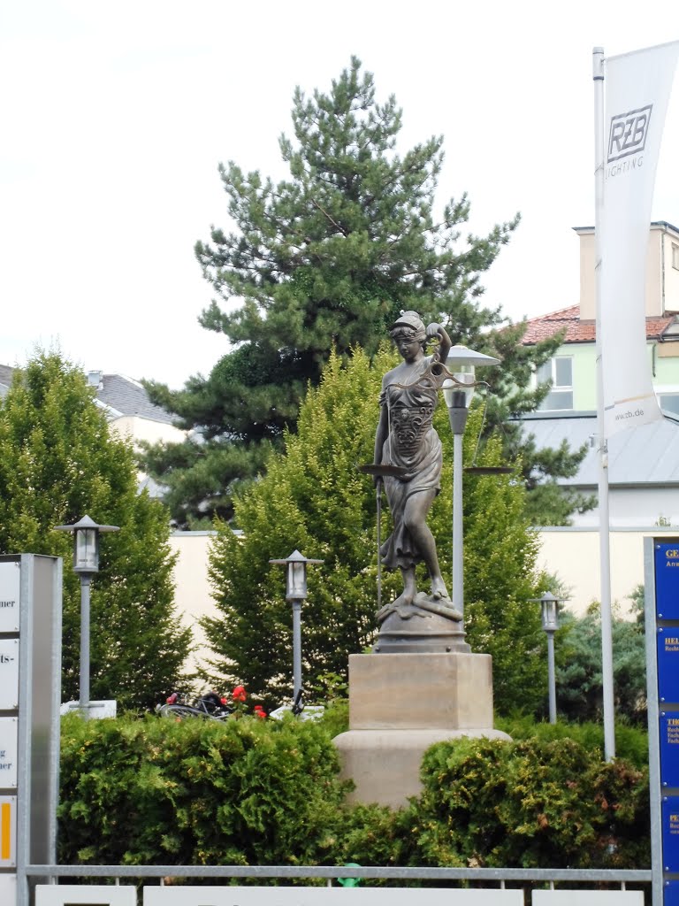 Justitia in Friedrichstraße, Bamberg by DK G