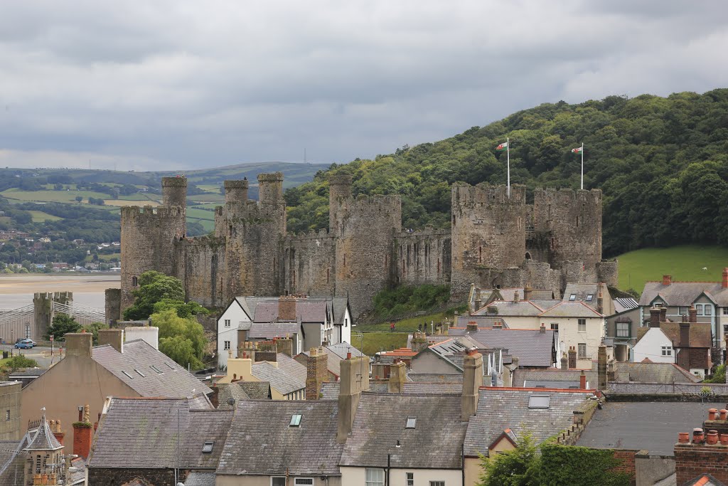 Conwy Castle Wales by fillupbee1