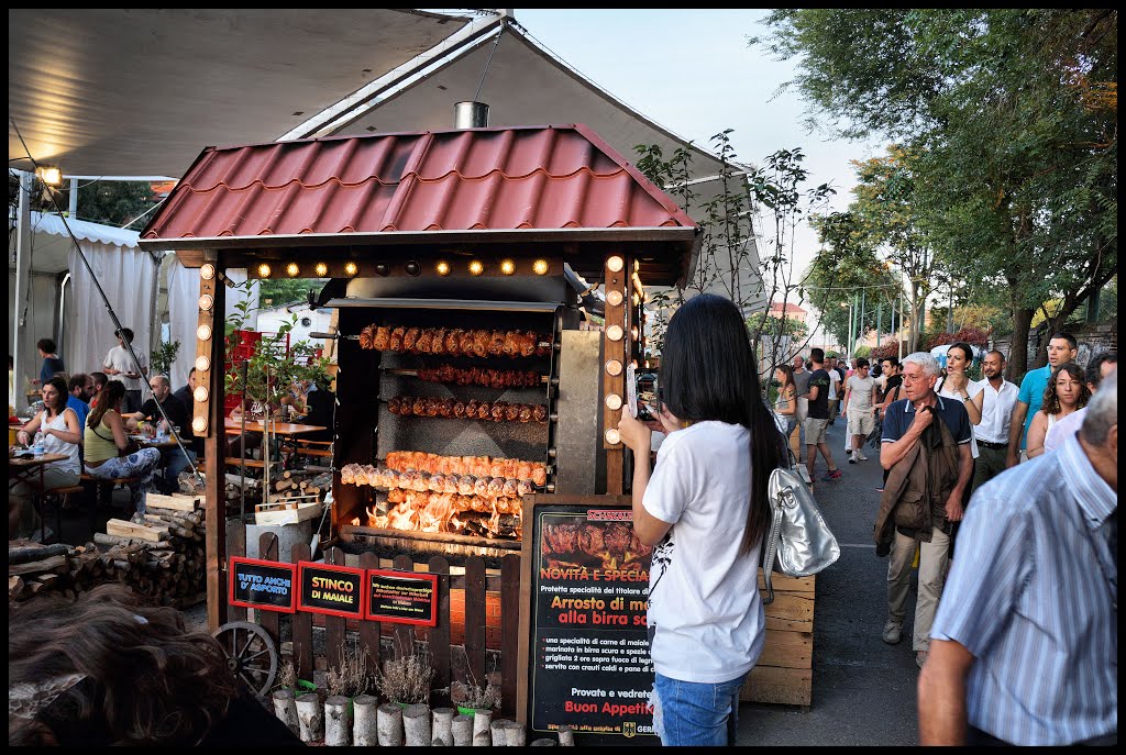 Stinco di maiale alla fiamma - Mercato Metropolitano by Claudio Bertolesi