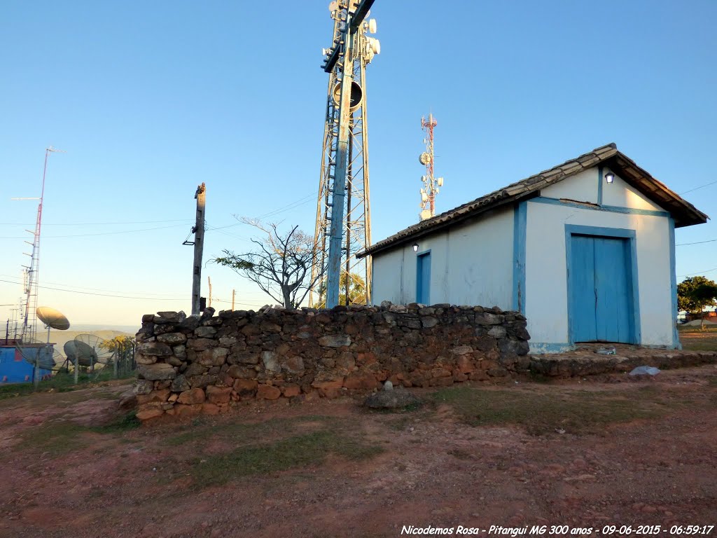 CAPELA NO ALTO DA CRUZ DO MONTE - PITANGUI MG BRASIL - 09-06-2015 - #300ANOS by Nicodemos Rosa