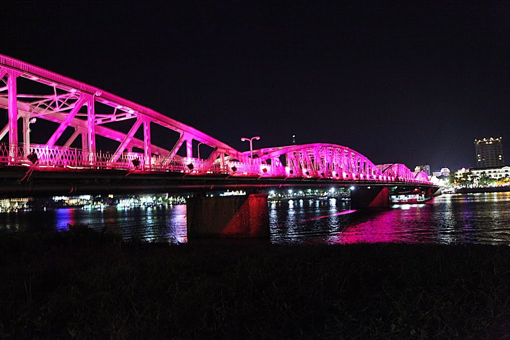 Phú Hội, Huế, Thua Thien Hue, Vietnam by Đăng Định