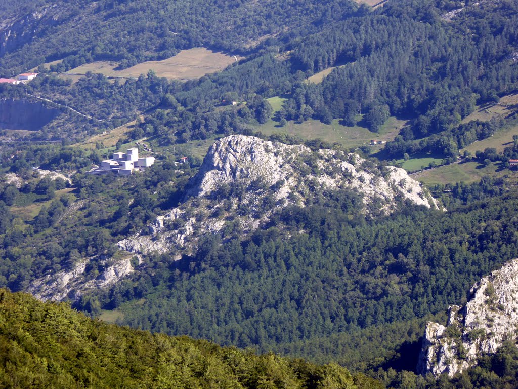 Erbizkun (884 m) desde Napar Basoko Punta. by Santi Usabiaga