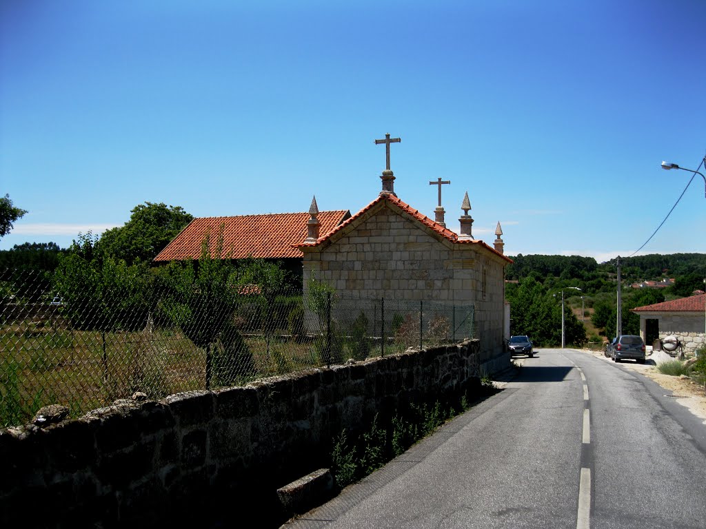 Ferreira de Aves, Sátão, capela de Santa Eufémia by A Almeida