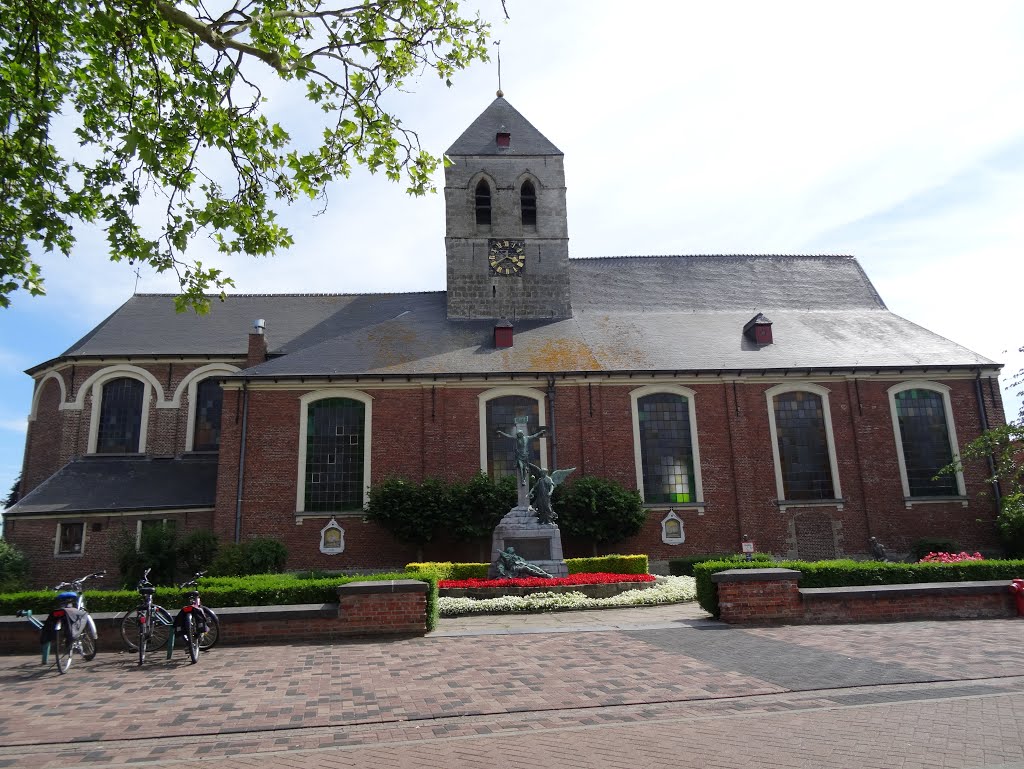 Sint-Nicolaskerk Lochristi by Pascal Van Acker