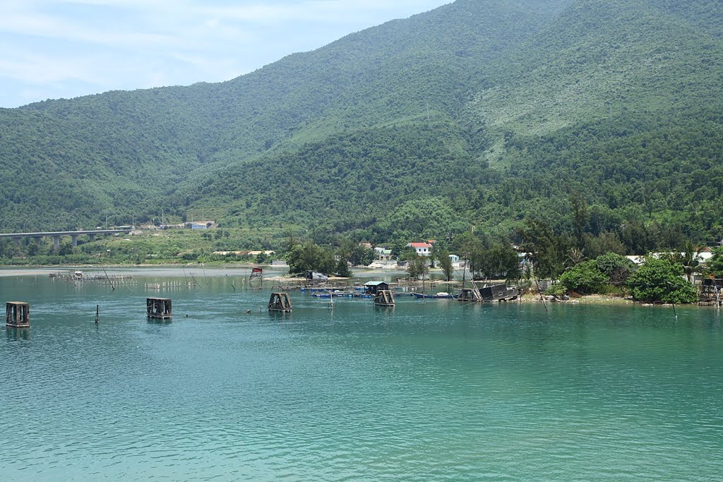 Tt. Lăng Cô, Phú Lộc, Thừa Thiên Huế, Vietnam by Đăng Định