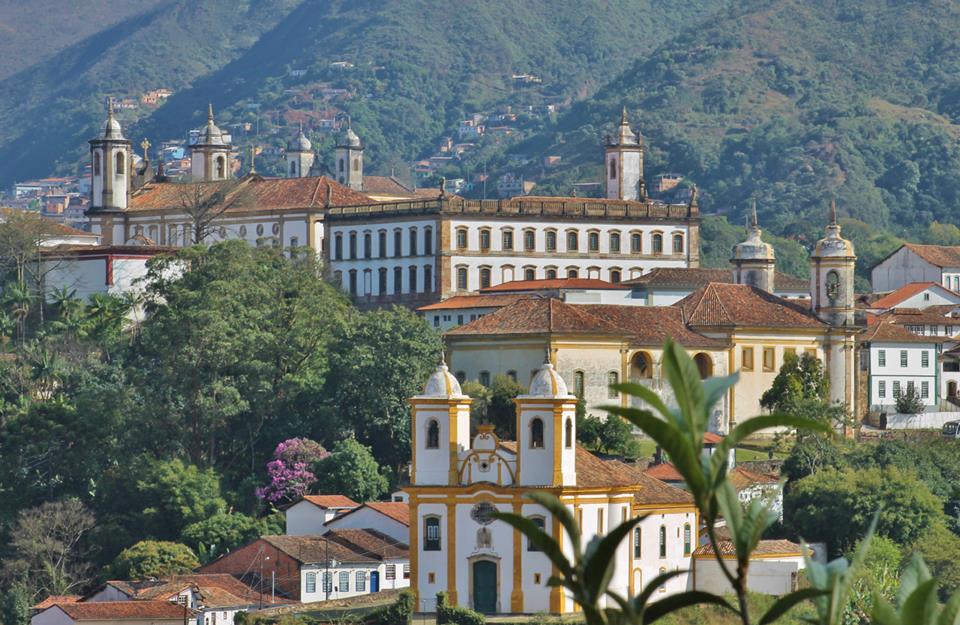 Vista da cidade Ouro Preto by Enio Beier