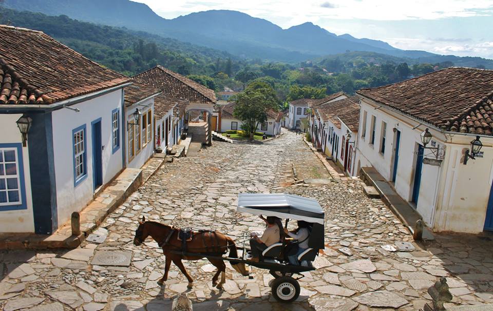 Cidade de Tiradentes/MG by Enio Beier