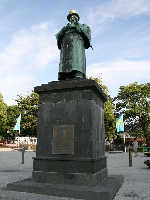 Statue Stavanger by peddak69