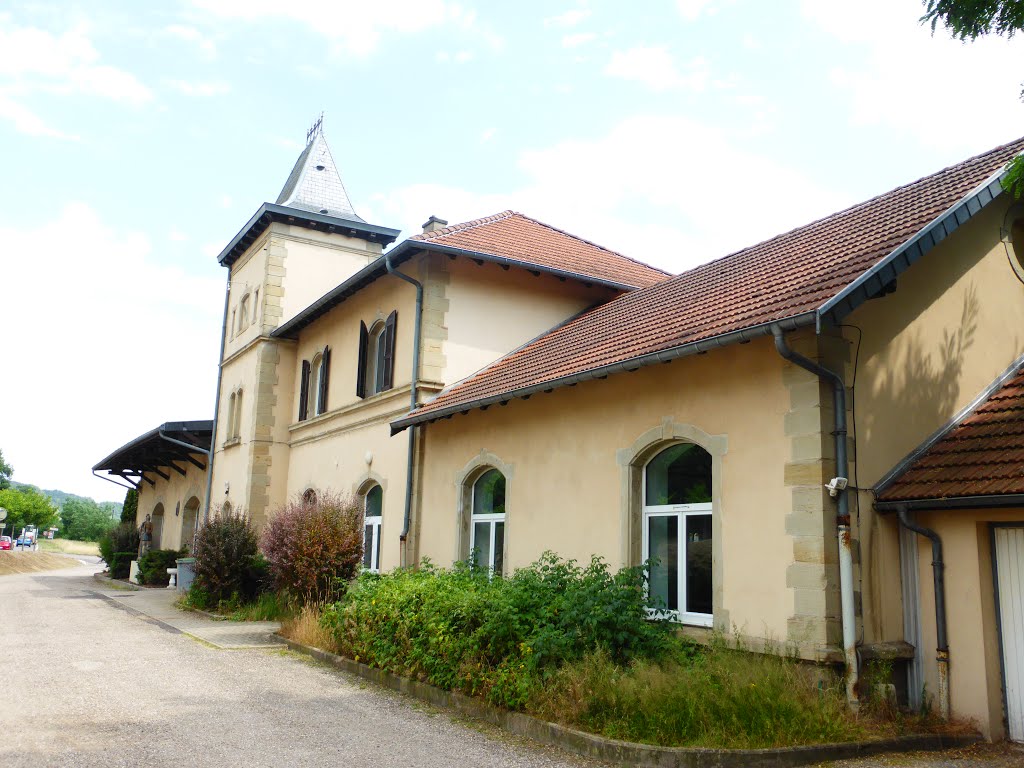 L'Hôpital, France by Alain Meier